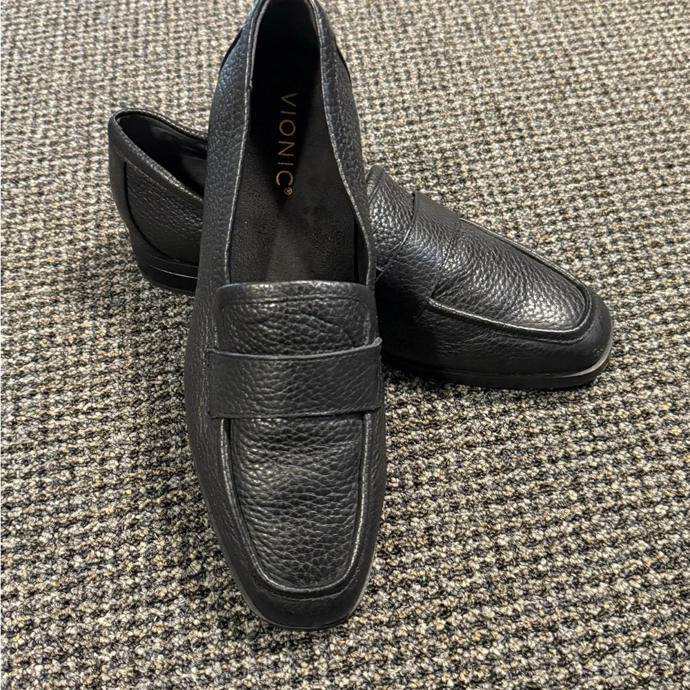 Ladies Vionic Slip-On Loafers - Picture 1 of 6